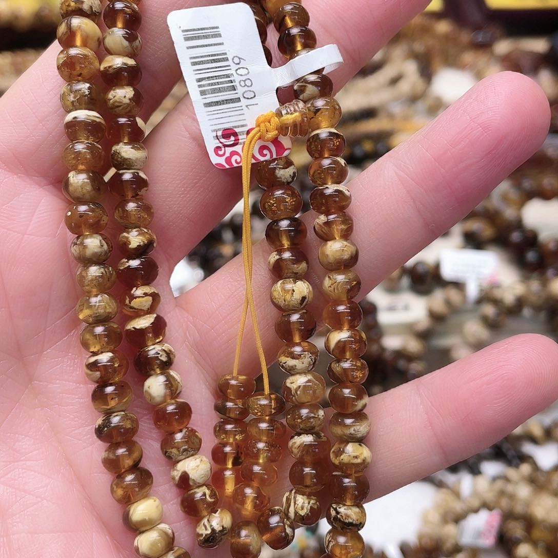 琥珀裸石未镶嵌六10809