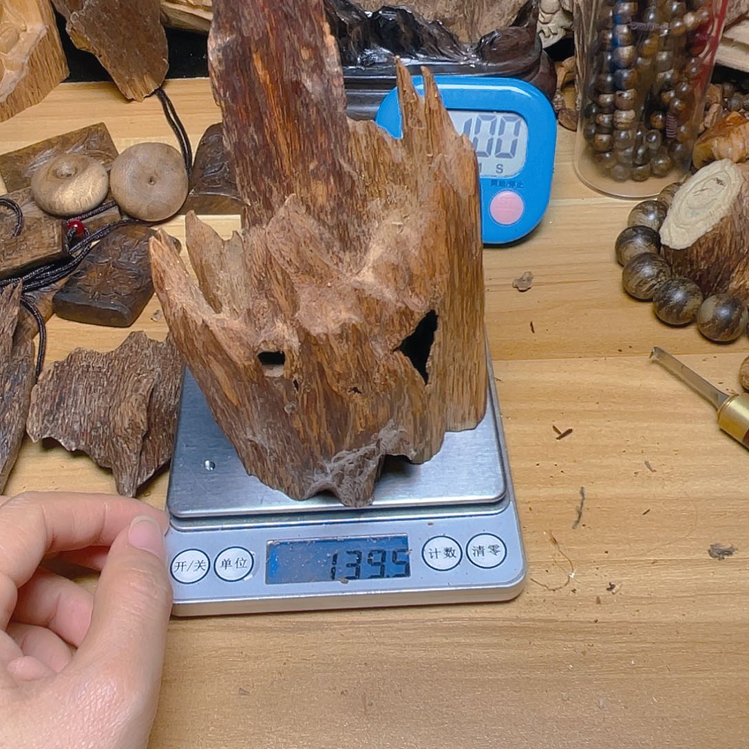 D***瑞沉香越南红土原料139.5