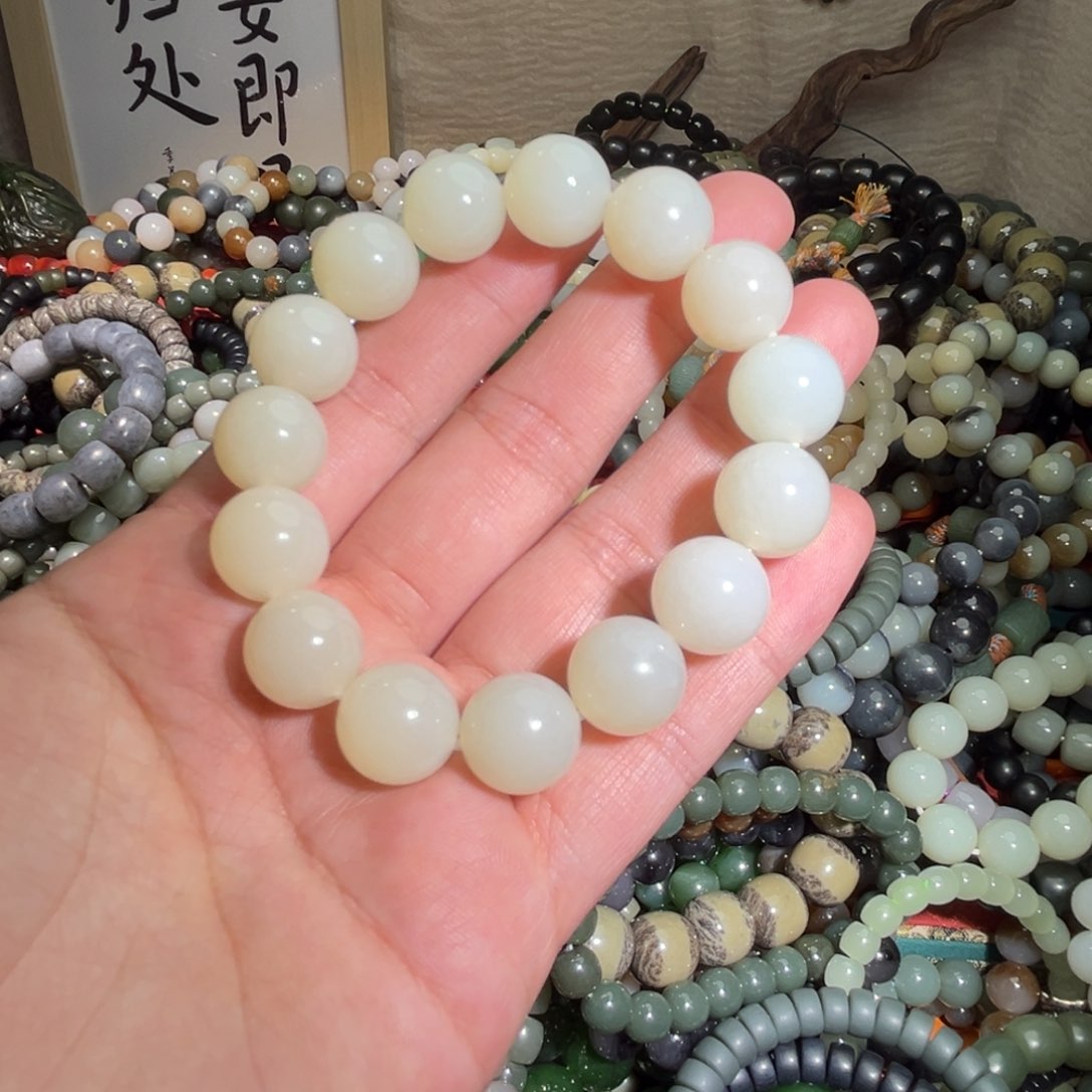 和田玉手链未镶嵌