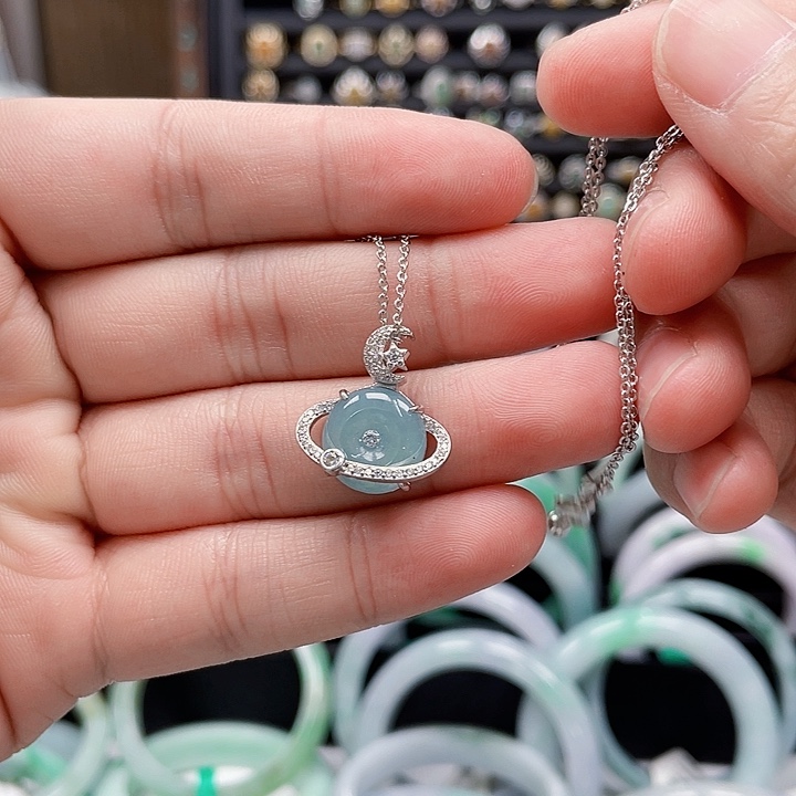 翡翠未镶嵌手镯翡翠