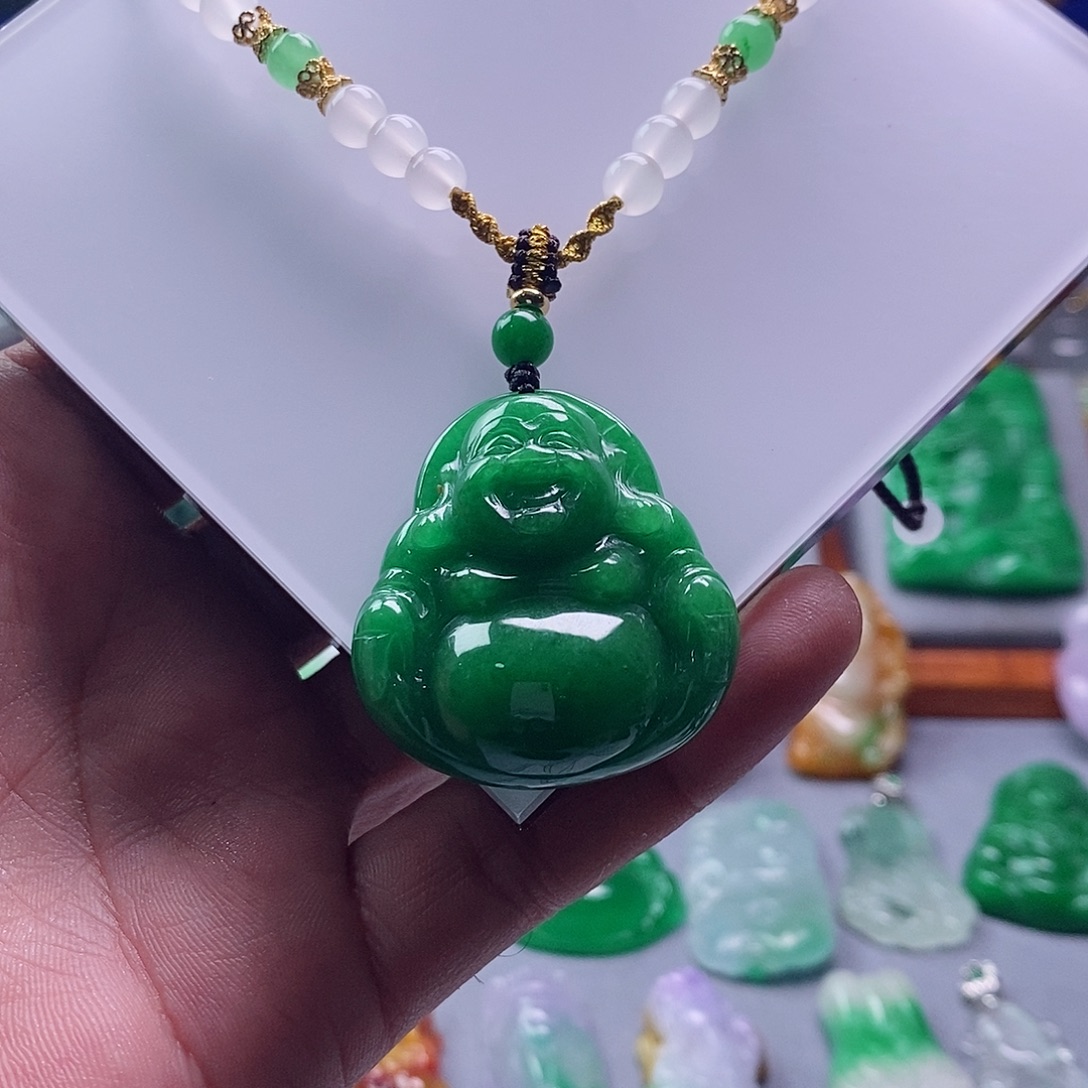 翡翠未镶嵌吊坠(赠链)