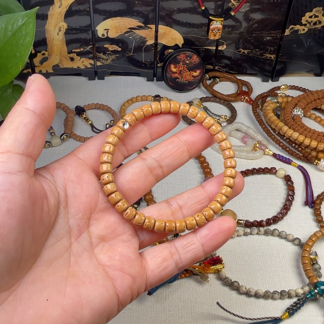 桃核吊坠3567899865444