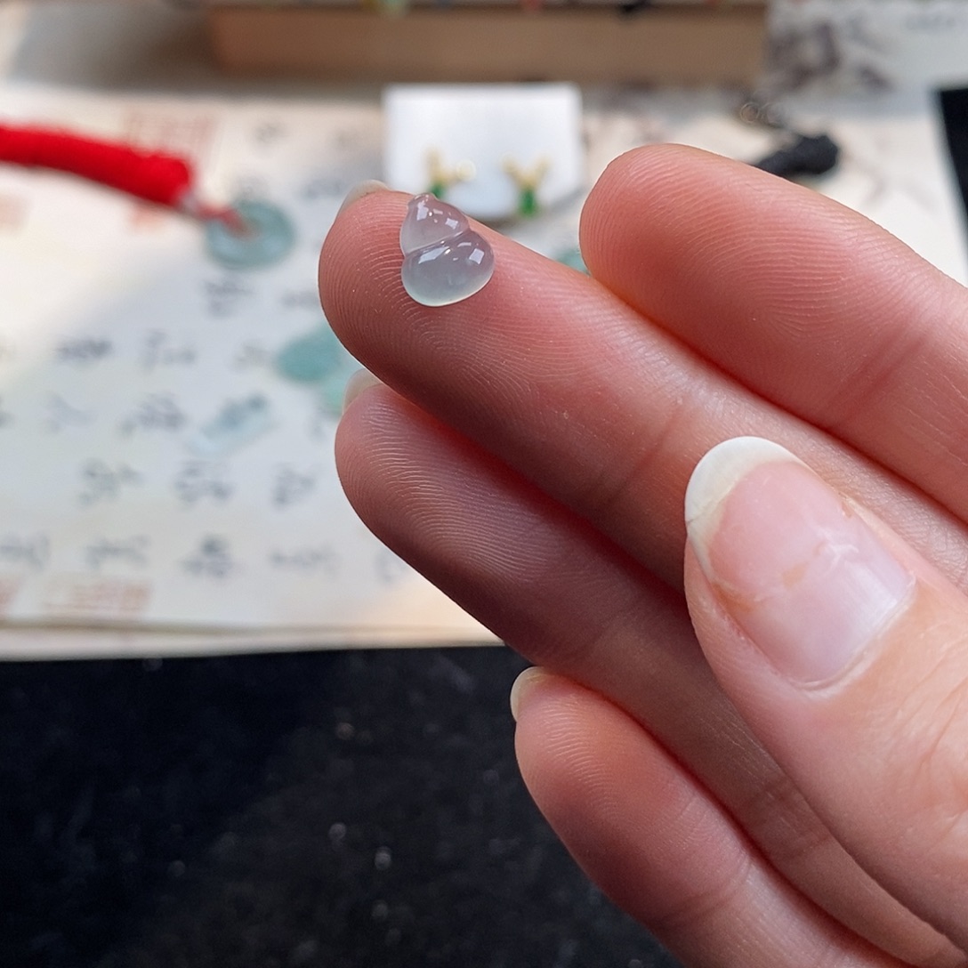 翡翠颈饰未镶嵌天然翡翠