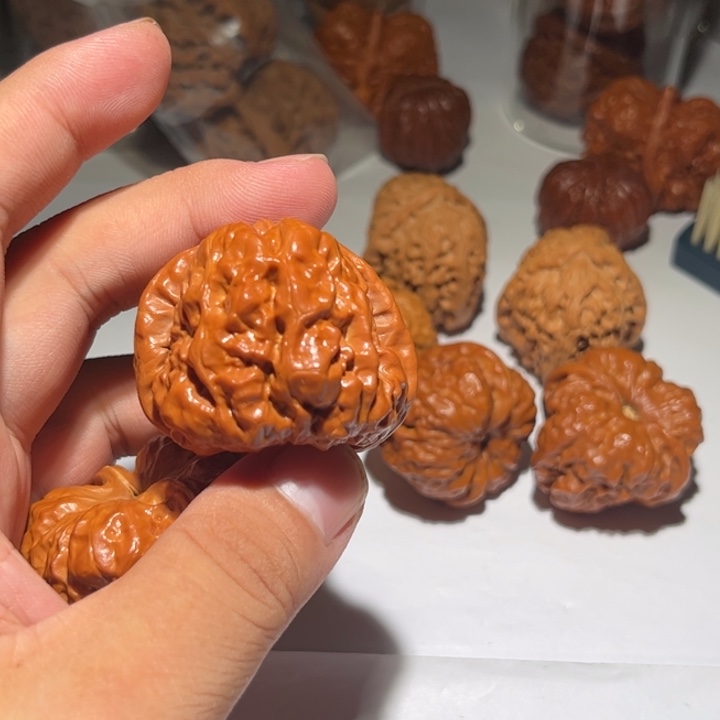 K***子吊坠文玩核桃狮子头核桃