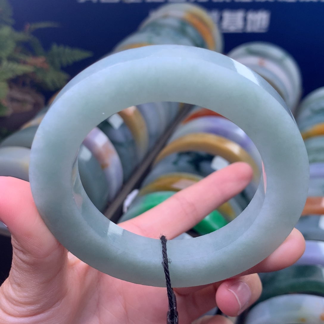 定制翡翠未镶嵌手镯定制不退不换