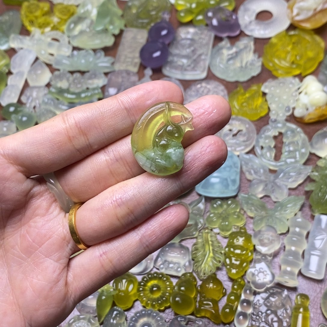 蛇纹石玉合金项链