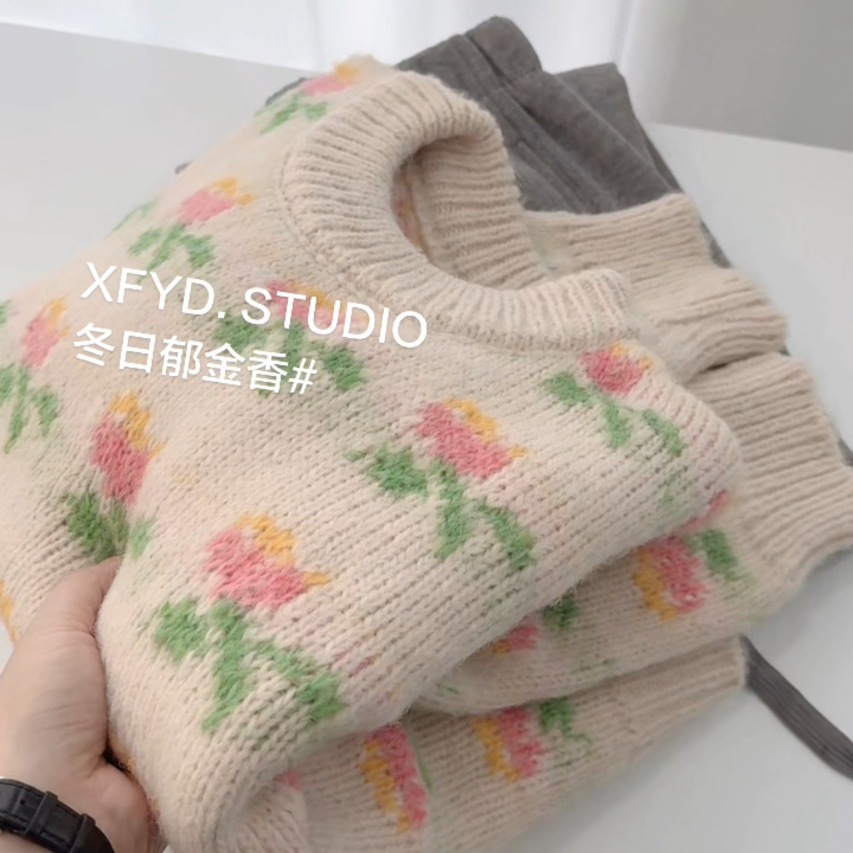 小朵家XFYD. D585森系郁金香 软软糯糯ins风氛围感冬日毛衣