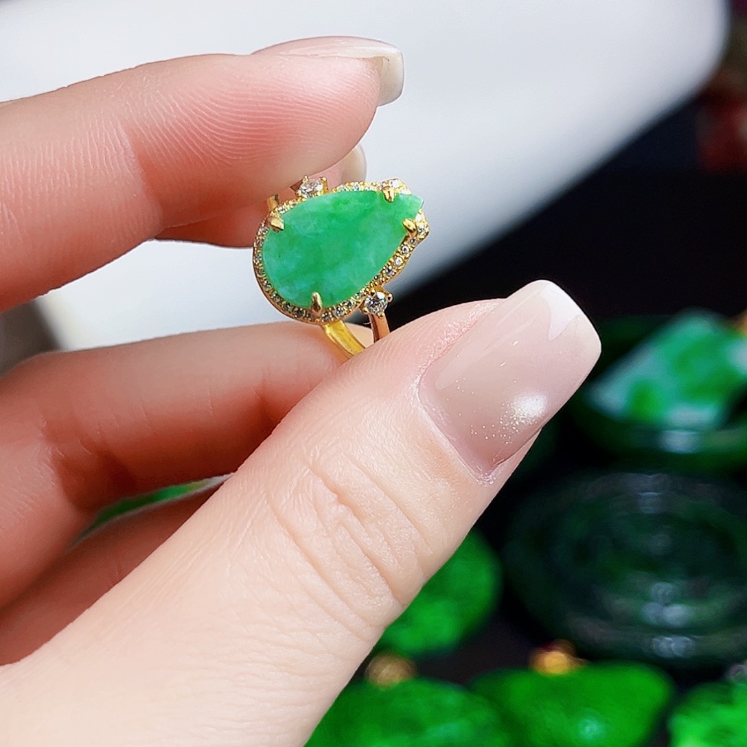 颈饰银S925镶嵌翡翠多样性