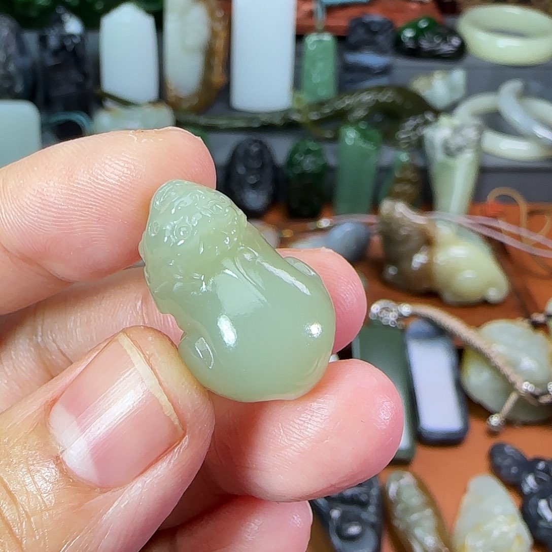 和田玉颈饰未镶嵌天*