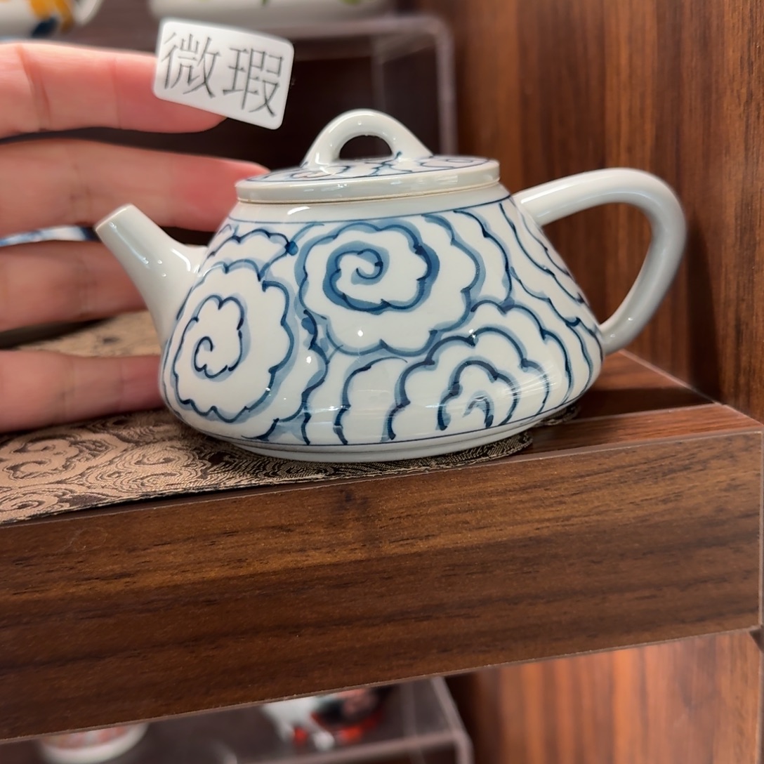 釉下手绘茶具微瑕