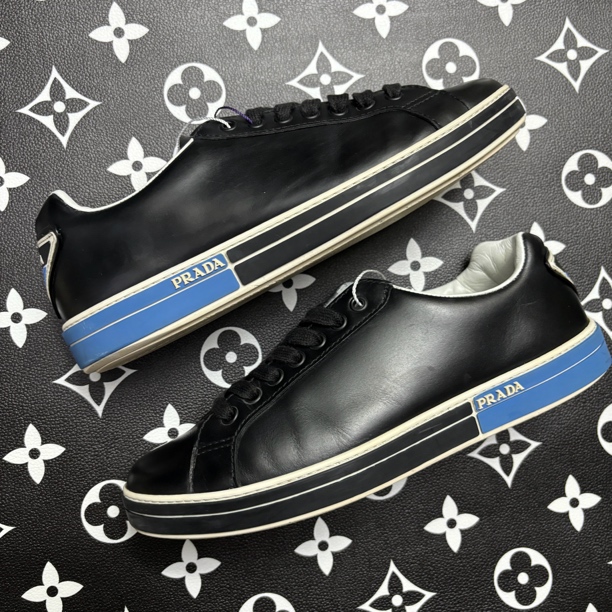 95新 Prada/普拉达 40欧码后跟三角标百搭板鞋潮流低帮休闲鞋