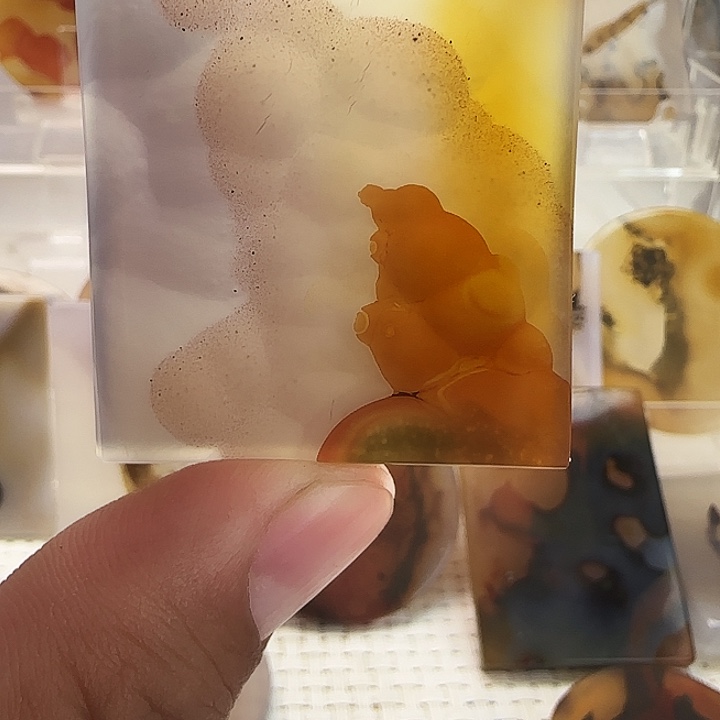 玛瑙/玉髓未镶嵌珠宝奇石