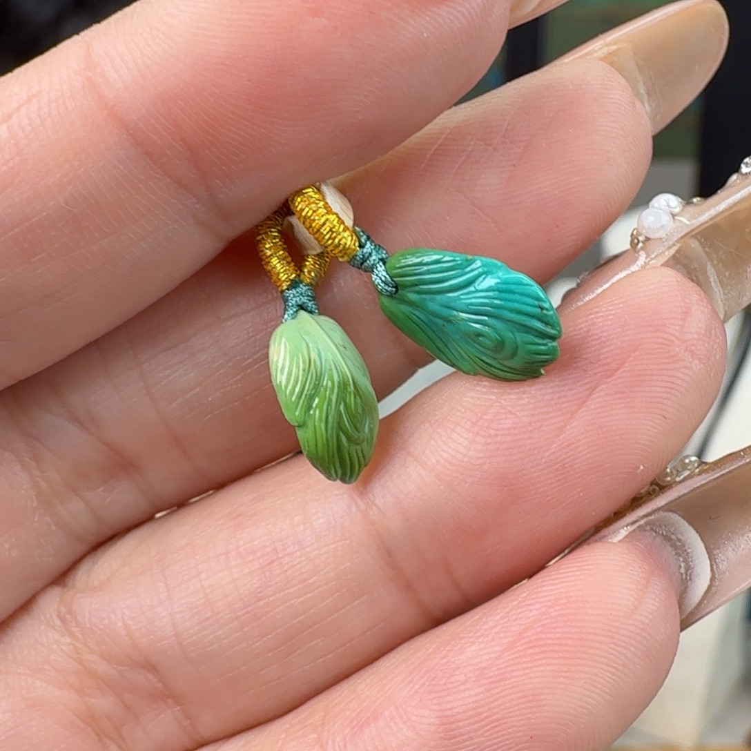 绿松石未镶嵌珠宝奇石