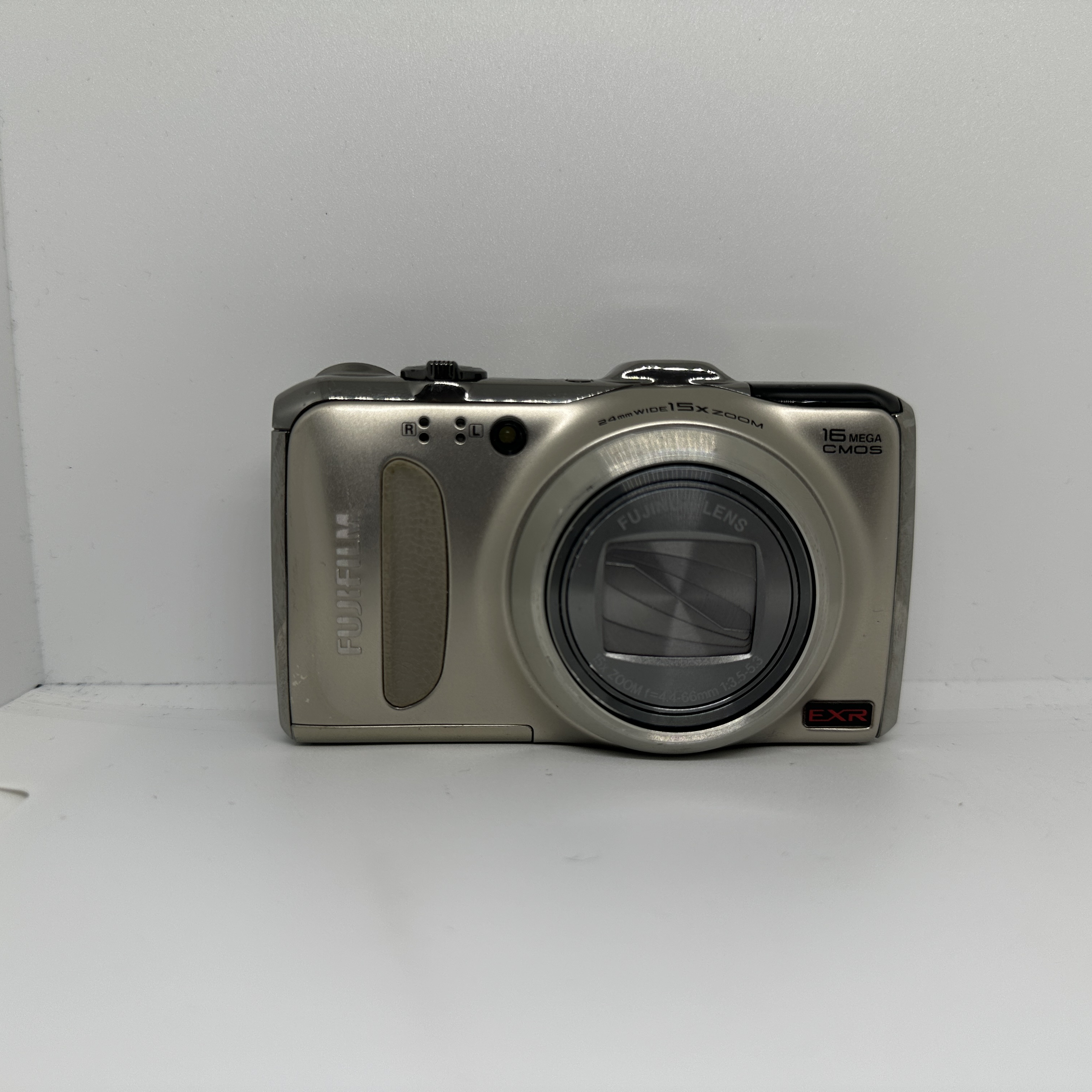 95新 Fujifilm/富士 F550 柔焦清冷冷白皮出片