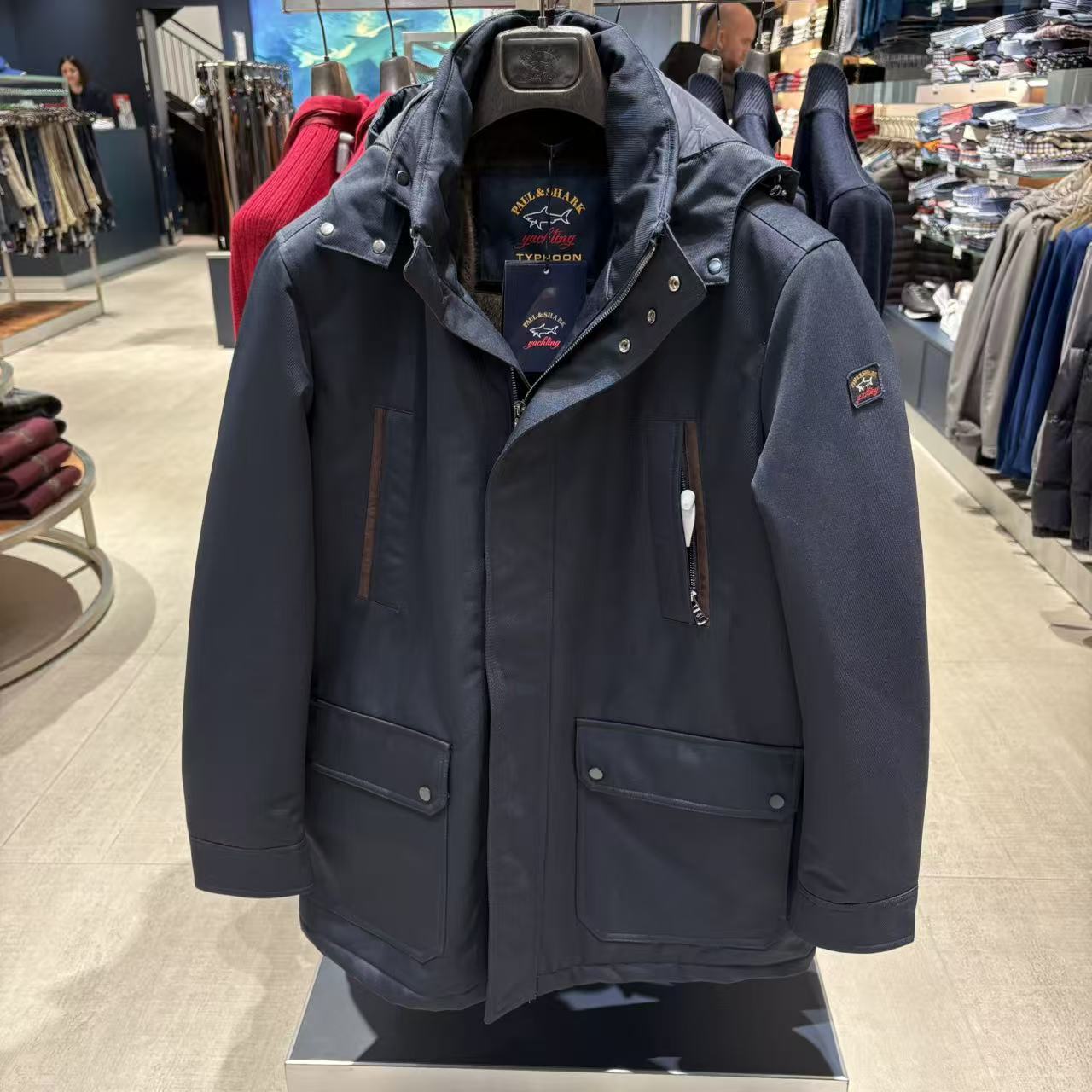 保鲨 不退换   藏青色台风20000中长款加厚棉服  下单联系客服