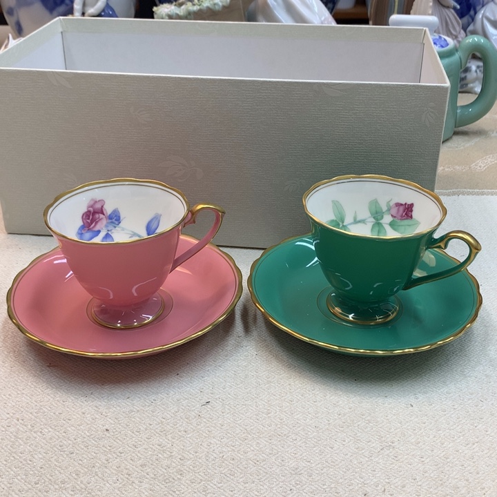 张***）紫砂金瓷阁精品瓷器店