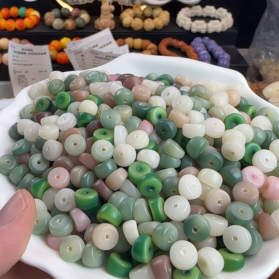 菩提根/象牙果手串微瑕卡9小肠1000颗批发