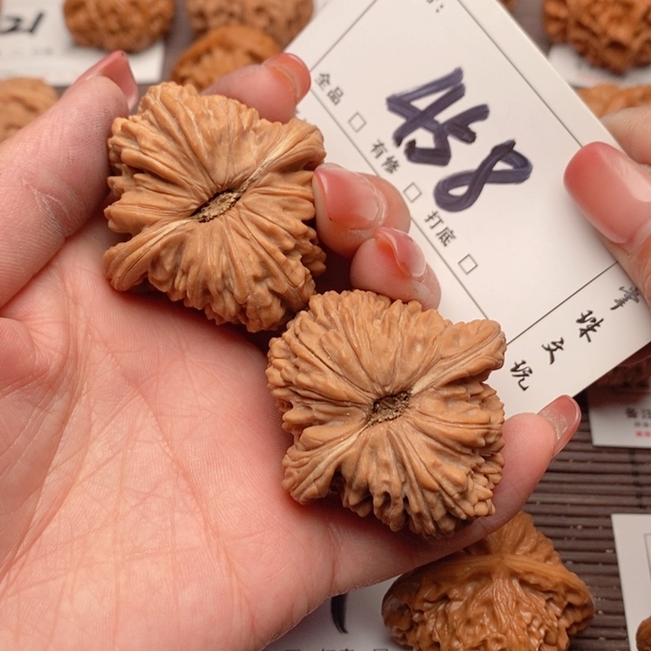 文玩核桃吊坠45楼子458