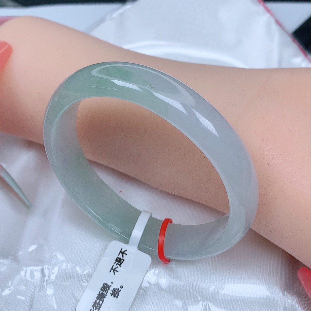 【闪购商品】翡翠手镯未镶嵌，55