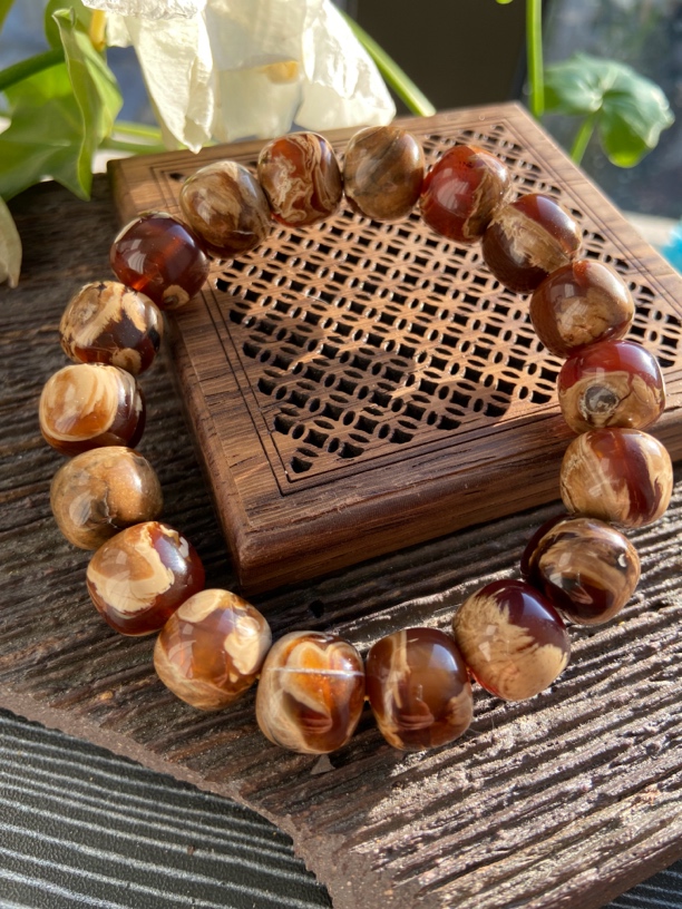 天然缅甸原矿瓷白花溶洞根珀手串