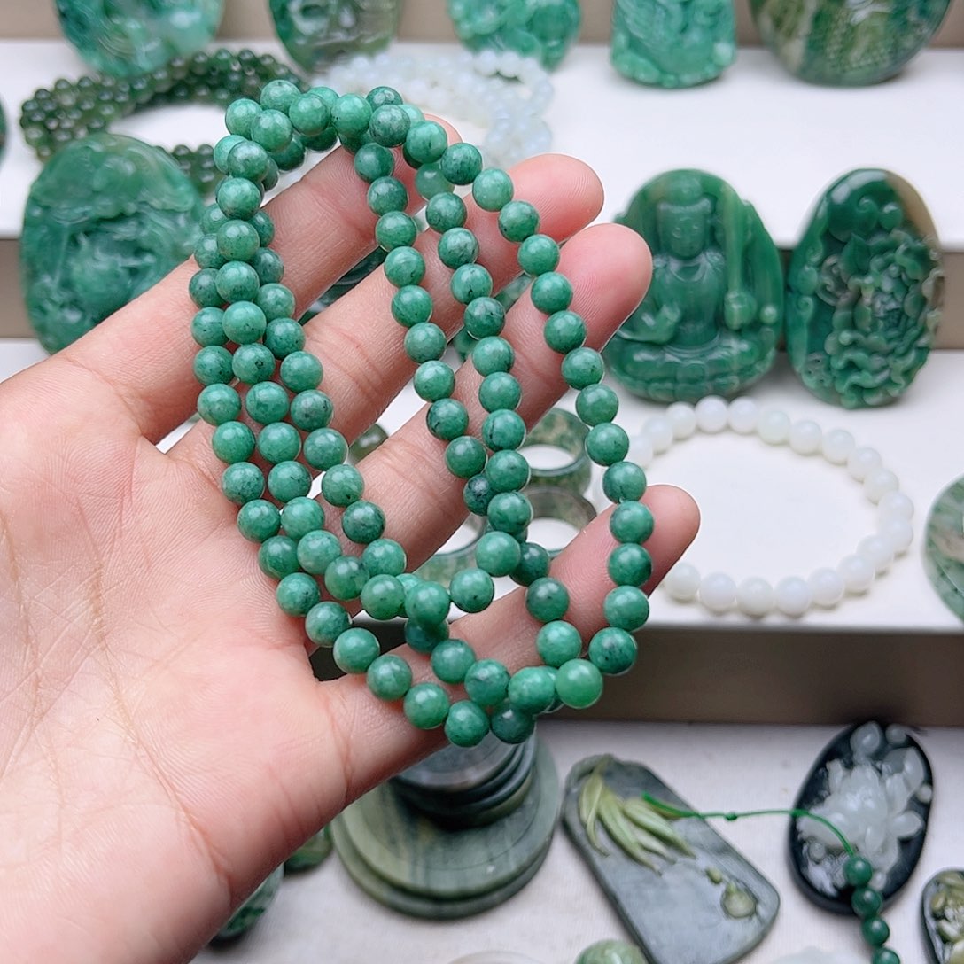 独山玉手串未镶嵌家****燕