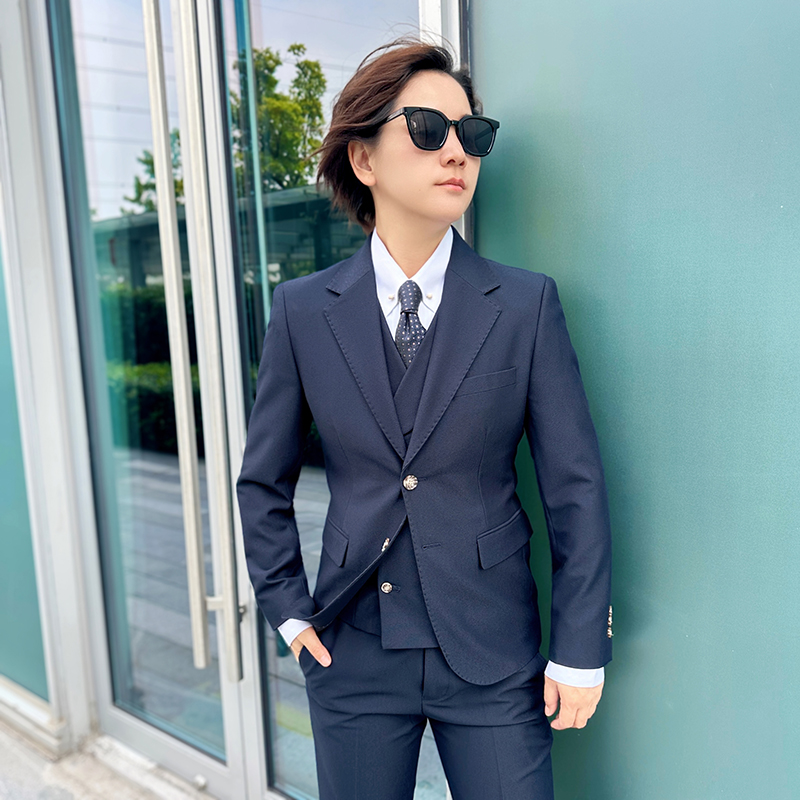 秋冬男士大码职业装修身新郎西服套装商务双开叉两粒扣结婚礼服