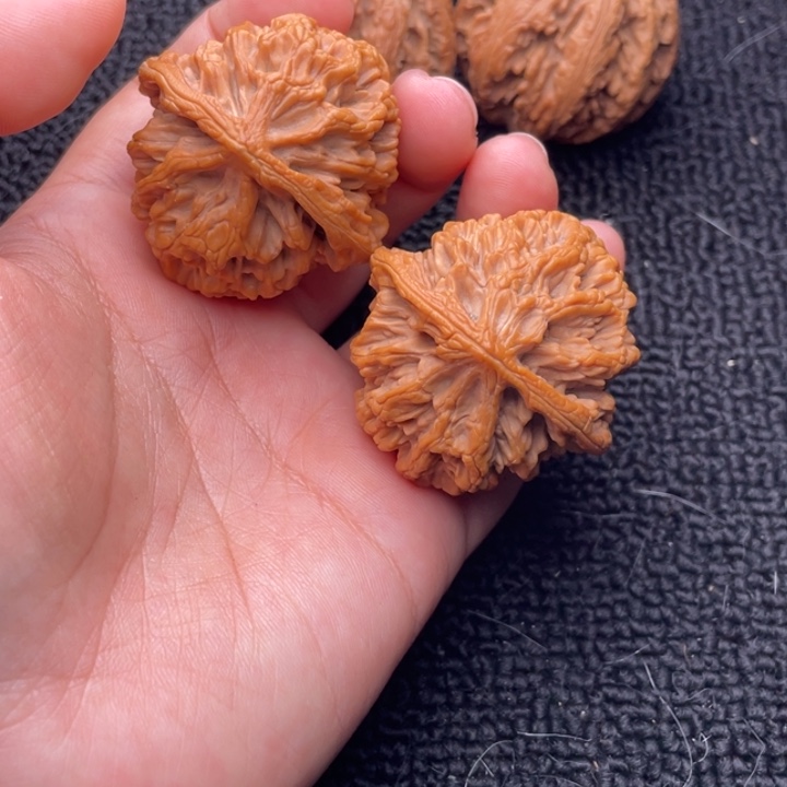 吊坠文玩核桃文玩核桃21