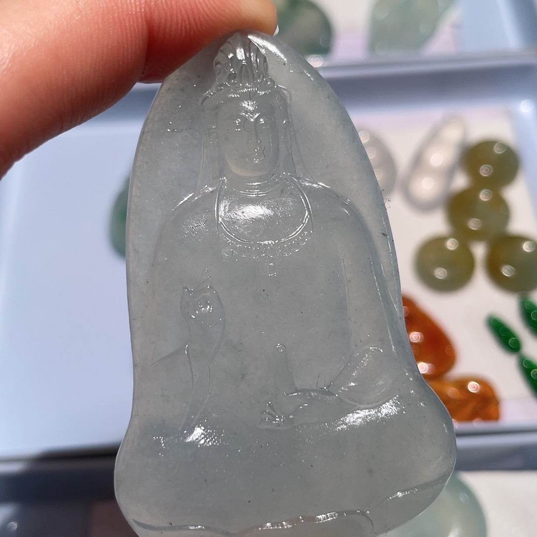 定制翡翠未镶嵌挂件