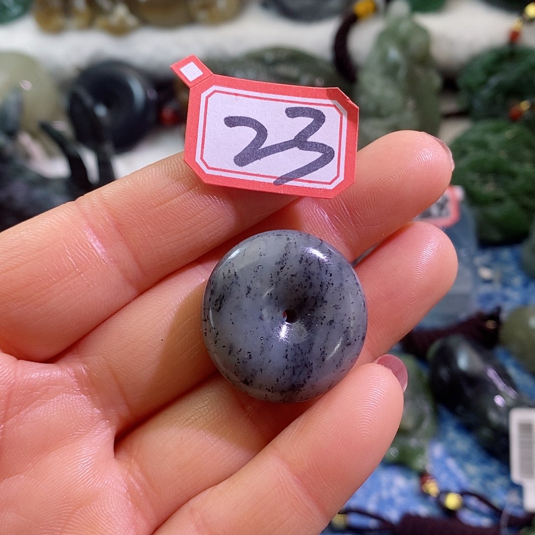 和田玉（糖玉）颈饰未镶嵌