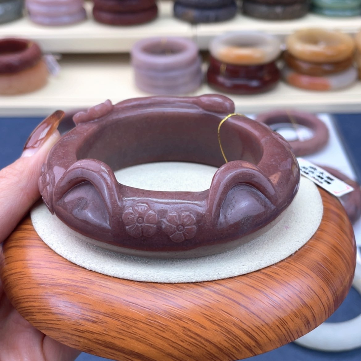 【闪购商品】石英质玉手镯未镶嵌蓝****✨