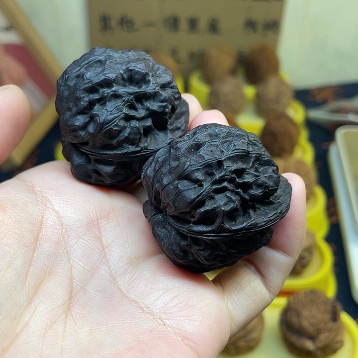 文玩核桃把件11、地闷毒王40