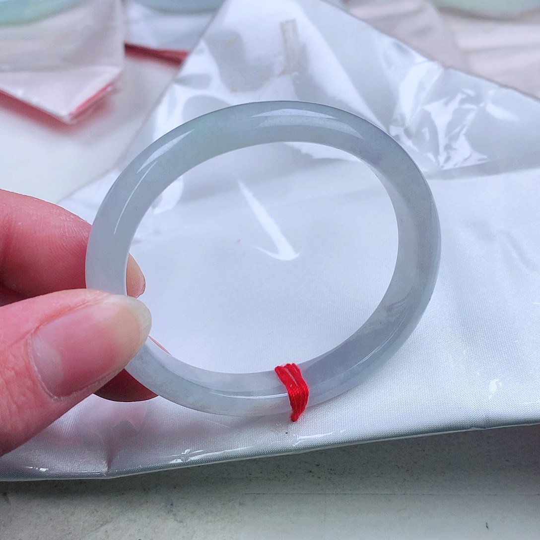 翡翠手镯（贵妃镯）未镶嵌