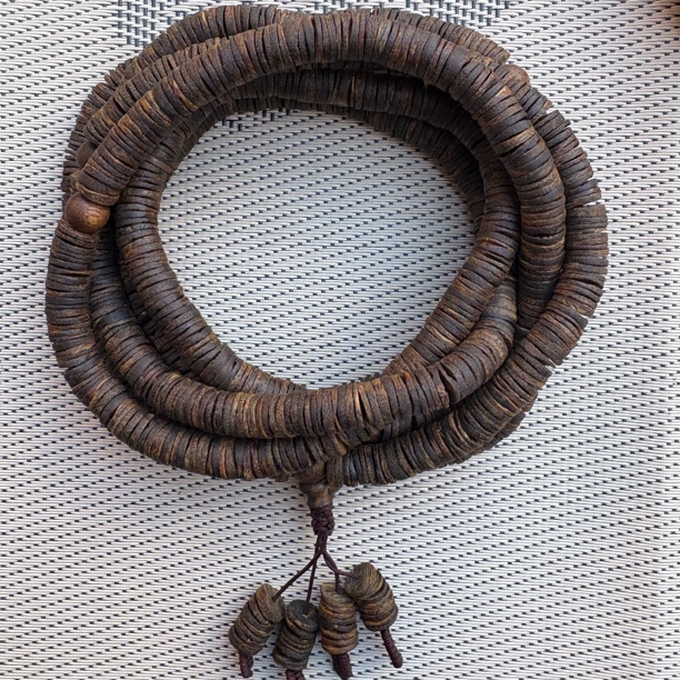 沉香38-奇楠王41克沉水片珠多圈多样性发一条38h