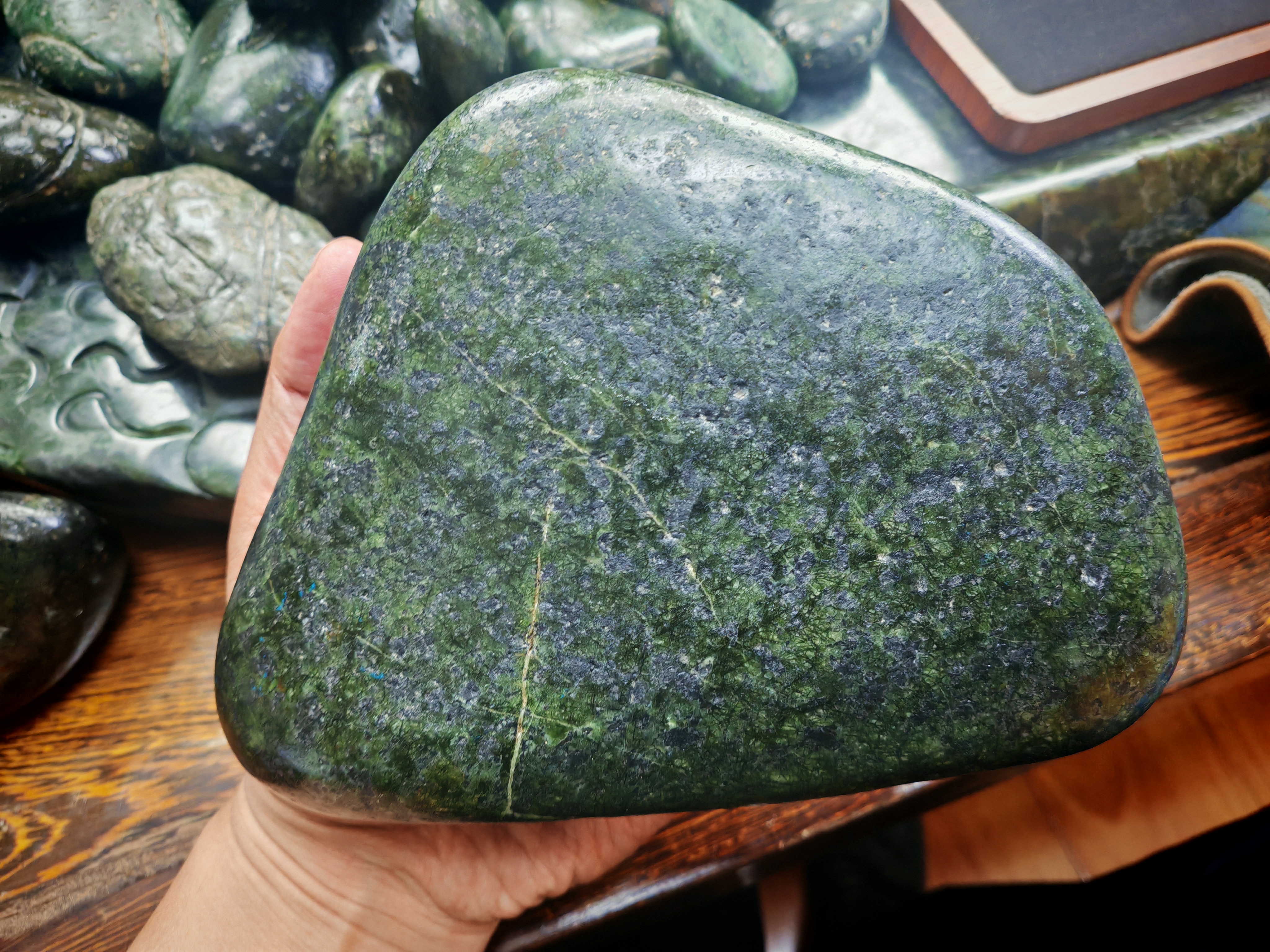 叶城秀玉原籽天然无修品质原石