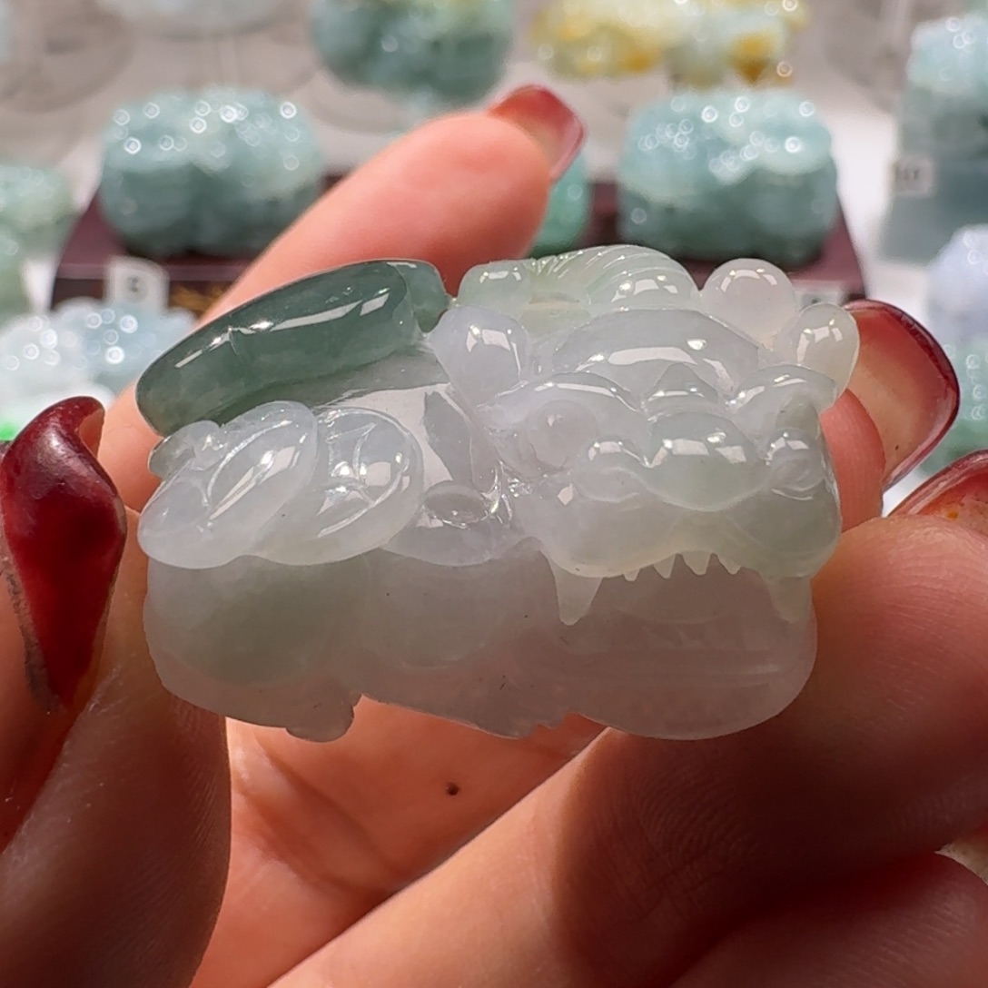 定制翡翠未镶嵌貔貅