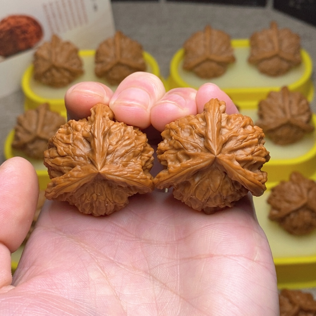 ***文玩核桃吊坠盘山三棱36微修打底