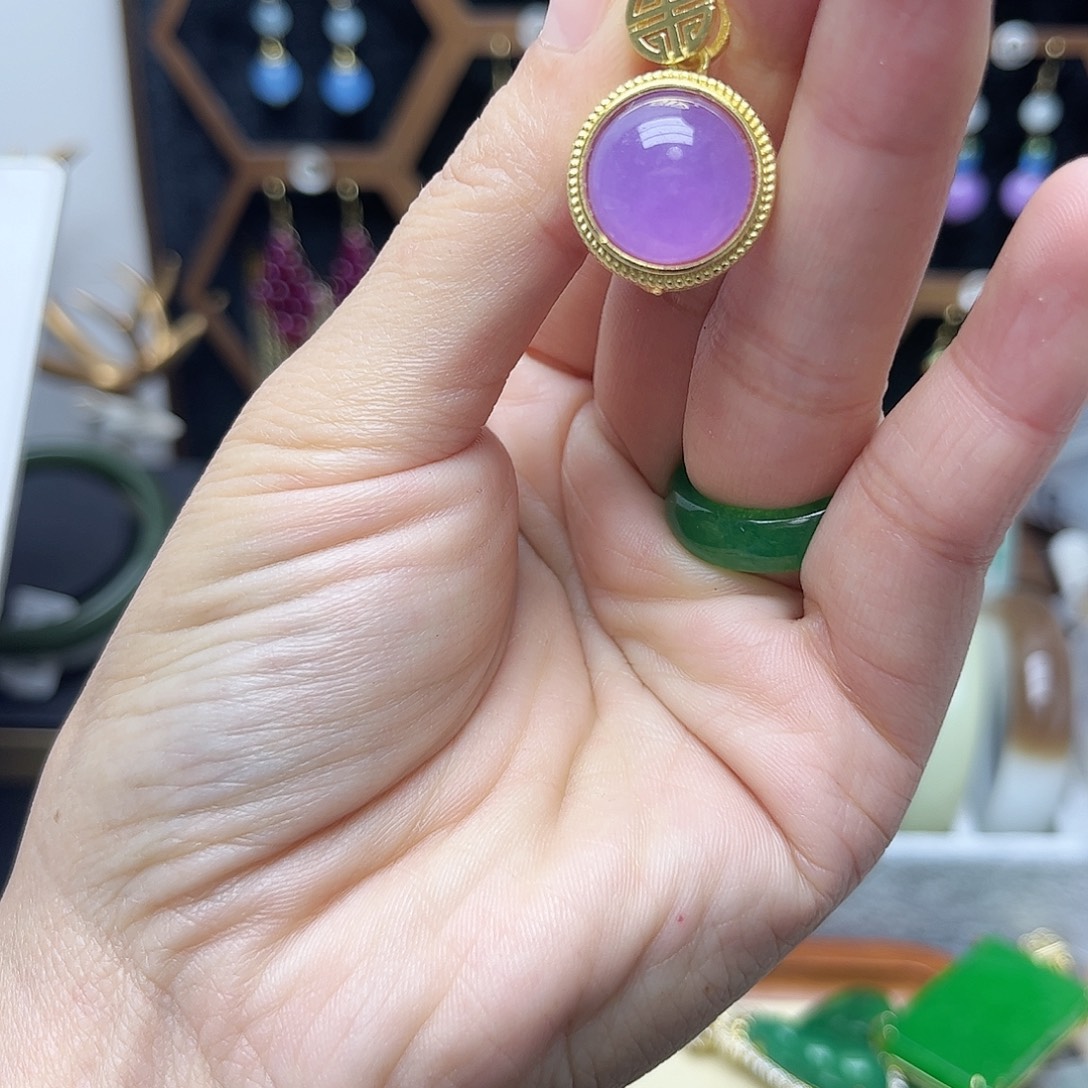 翡翠未镶嵌耳饰紫