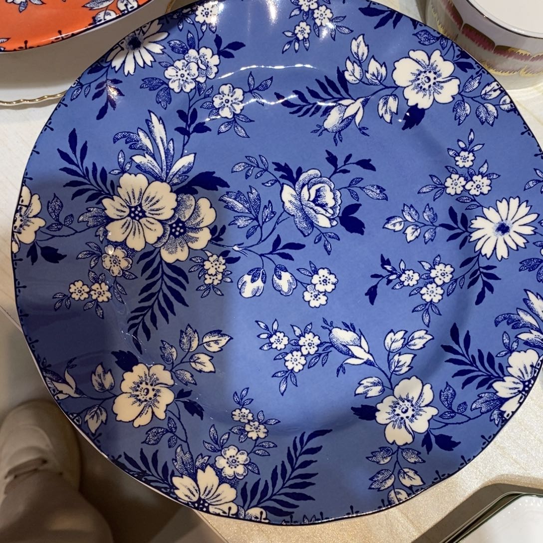 瓷微瑕四色花蓝色