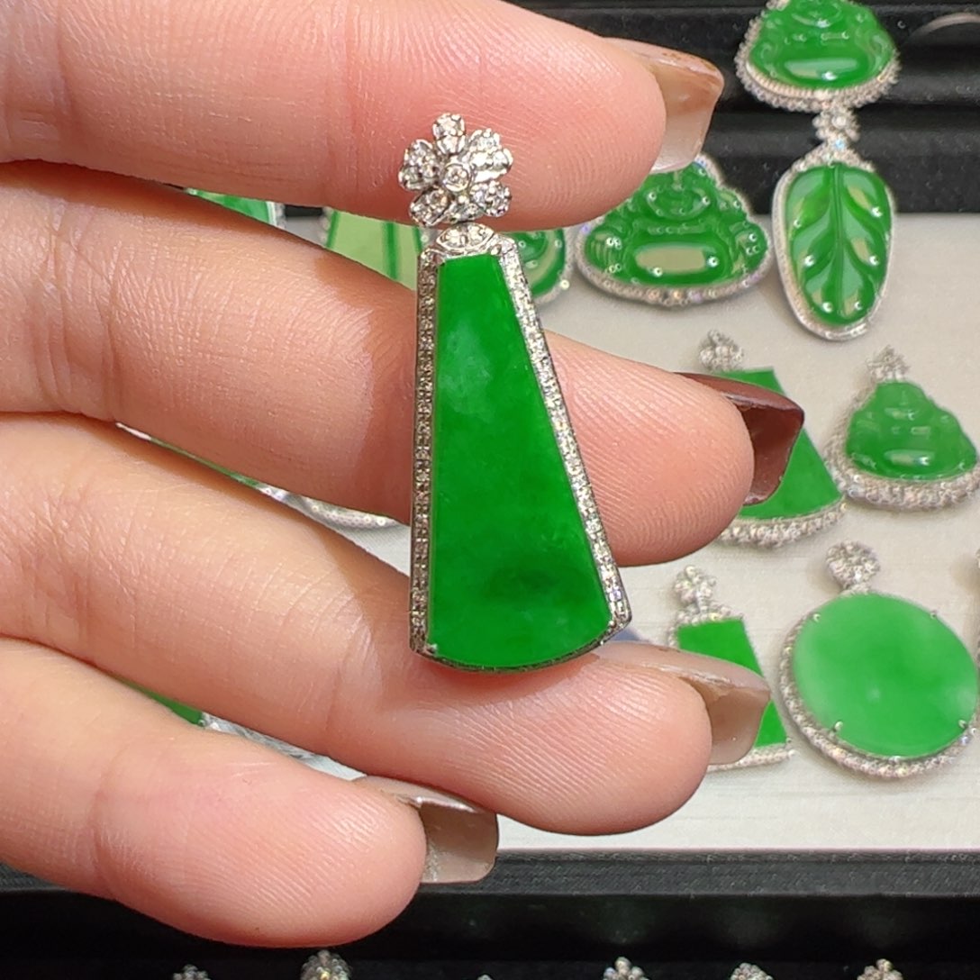 翡翠18K金镶嵌吊坠(不含链)