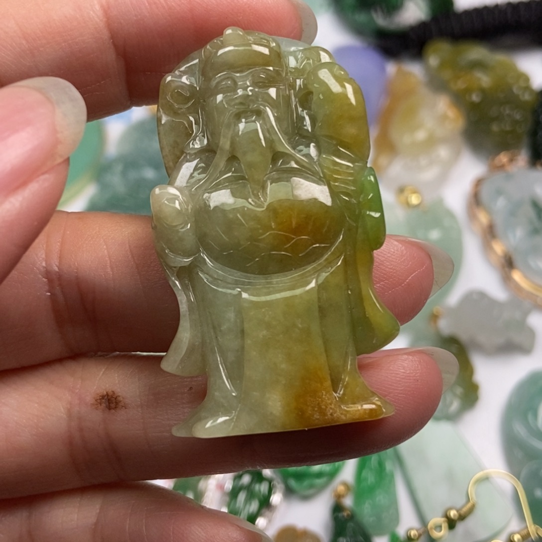 翡翠未镶嵌颈饰翡翠