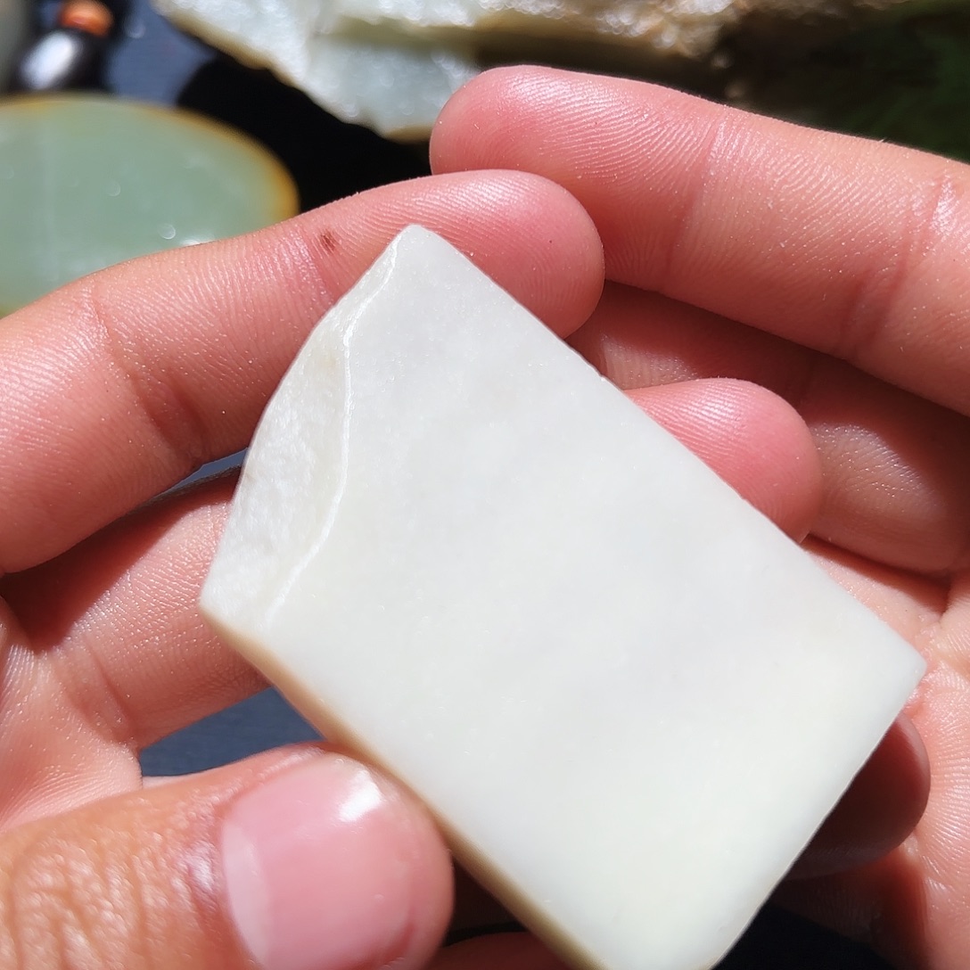 和田玉未镶嵌珠宝奇石