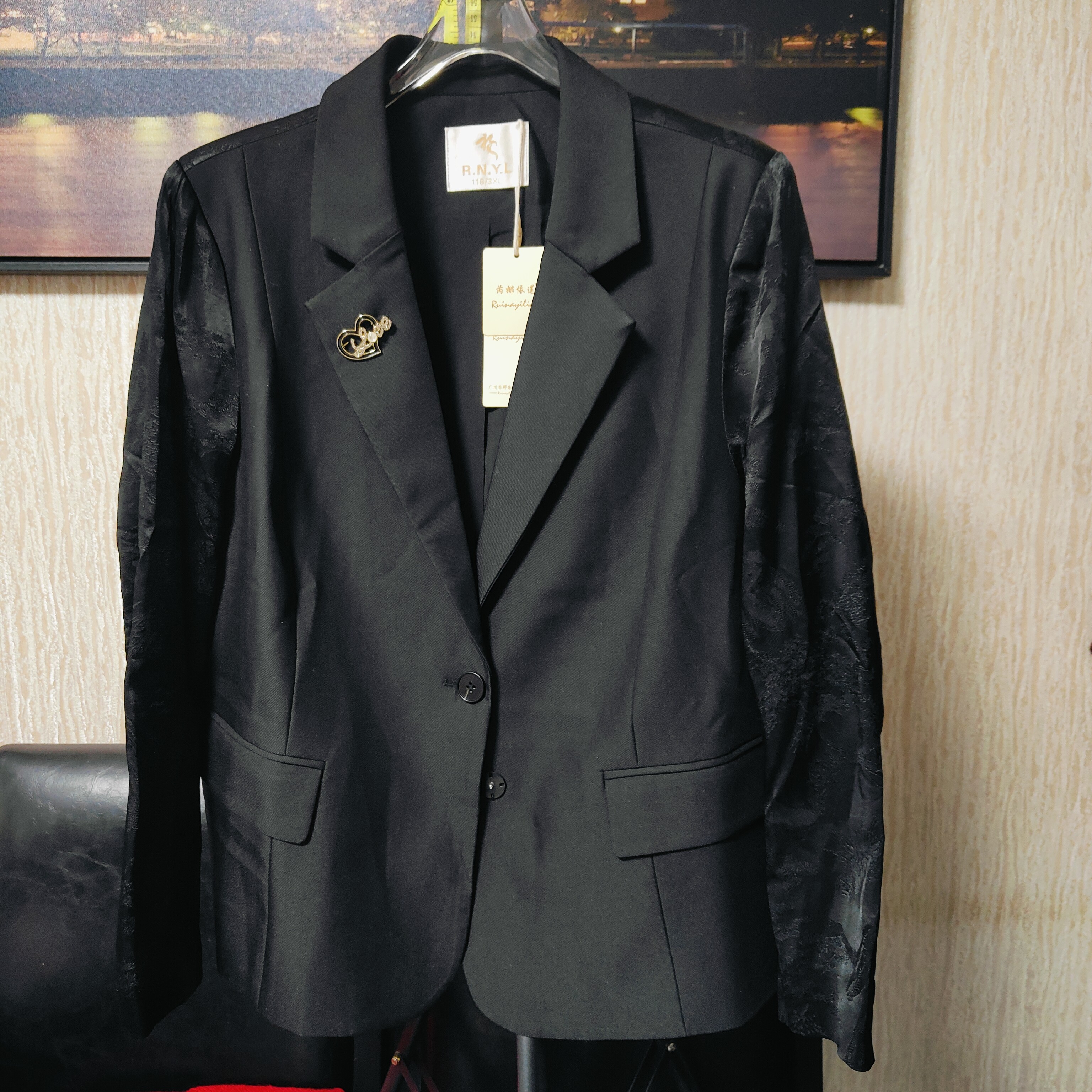 189清妃儿红播本女权贵族芮娜依莲大码女装外套