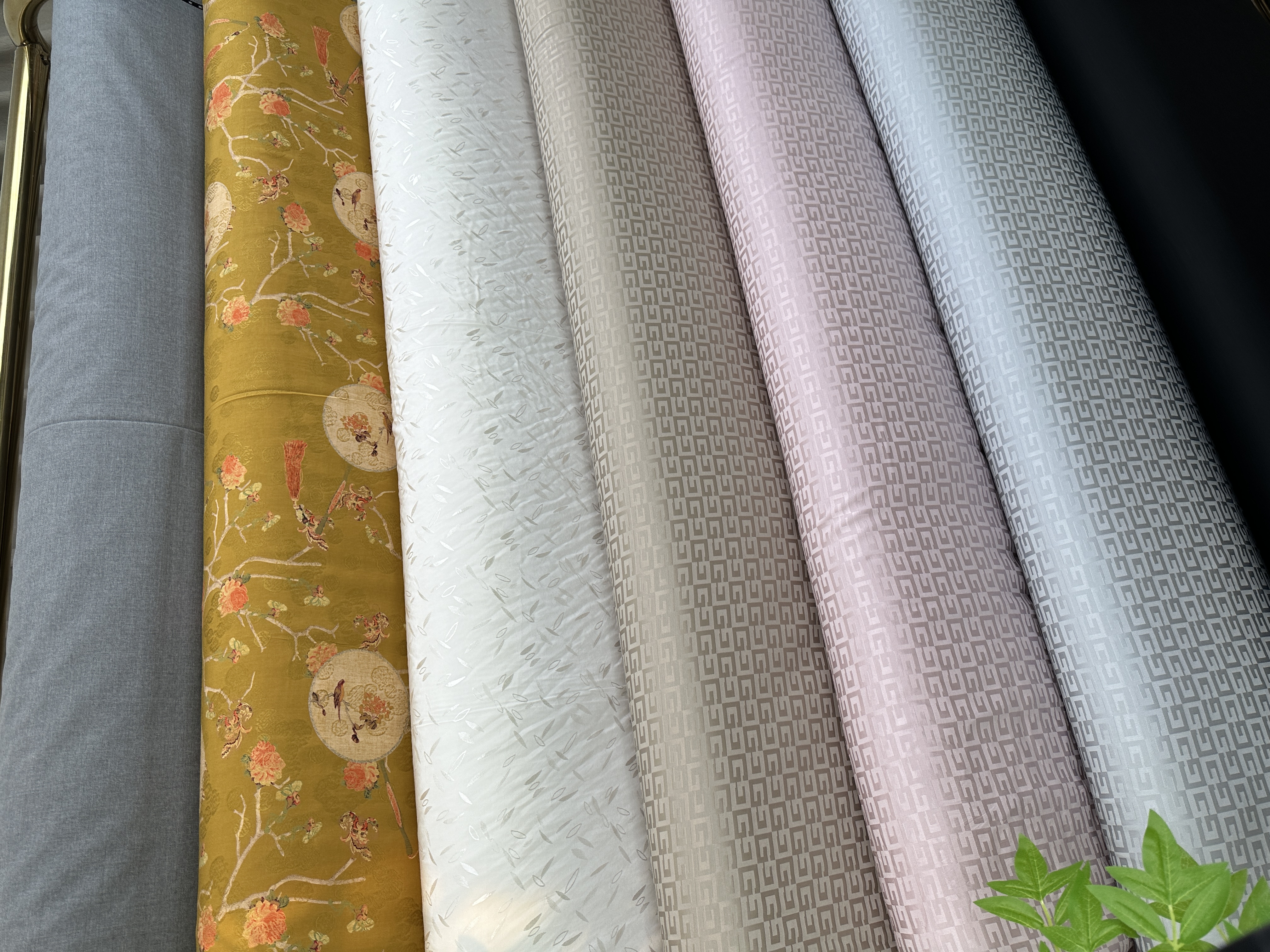 孔雀蓝缎面优雅家丝绸面料不支持七天无理由退货