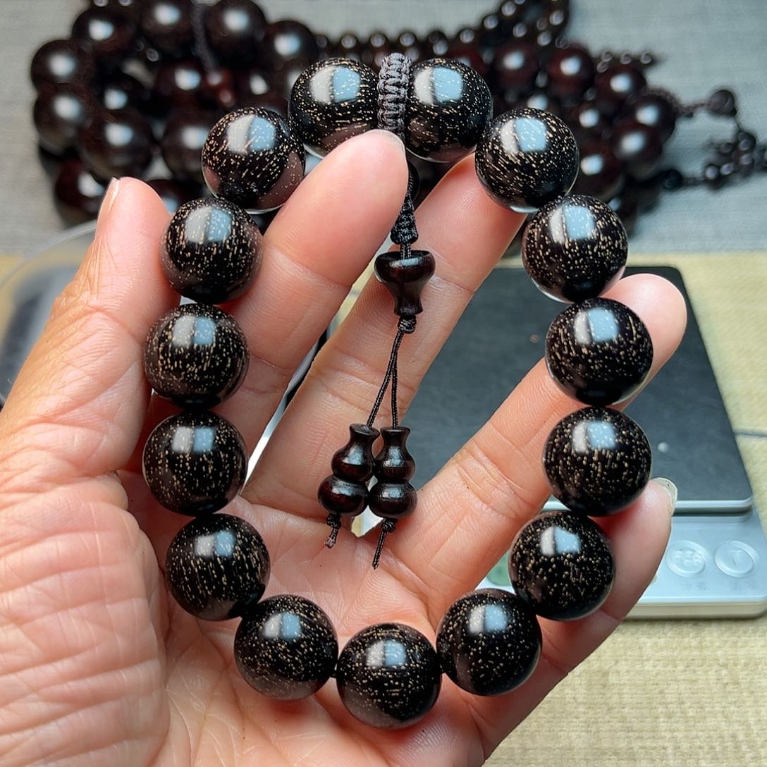 檀香紫檀（小叶紫檀）1.5 15颗 爆星