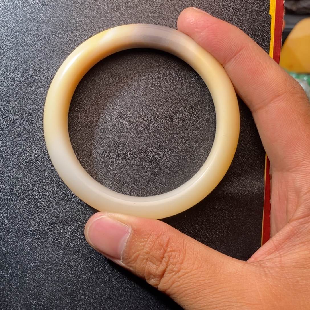 石英质玉颈饰未镶嵌华****术