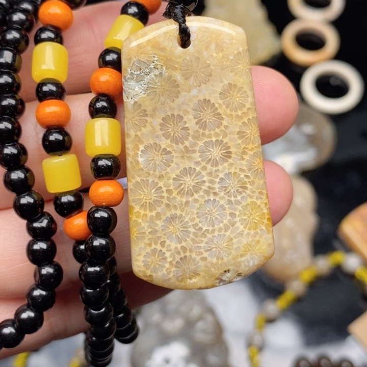 硅化珊瑚（珊瑚玉）手镯未镶嵌