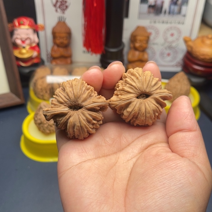 文玩核桃吊坠四座楼