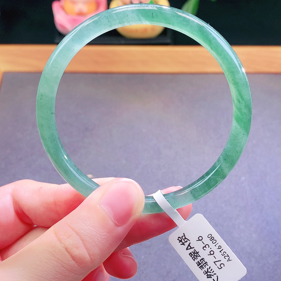 翡翠未镶嵌手镯天然翡翠