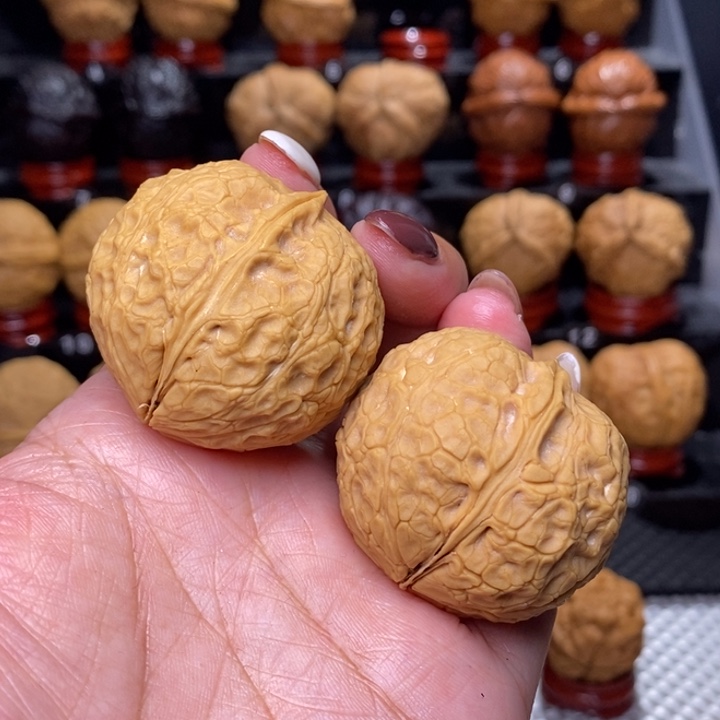 文玩核桃把件铁锤40尺…………07