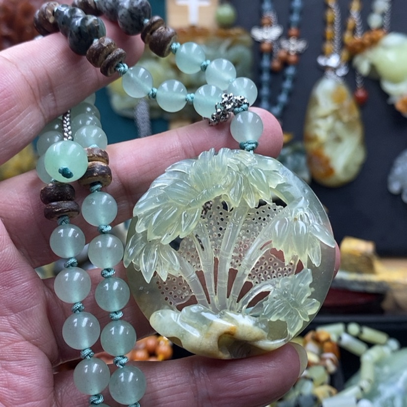 【闪购商品】蛇纹石玉吊坠未镶嵌